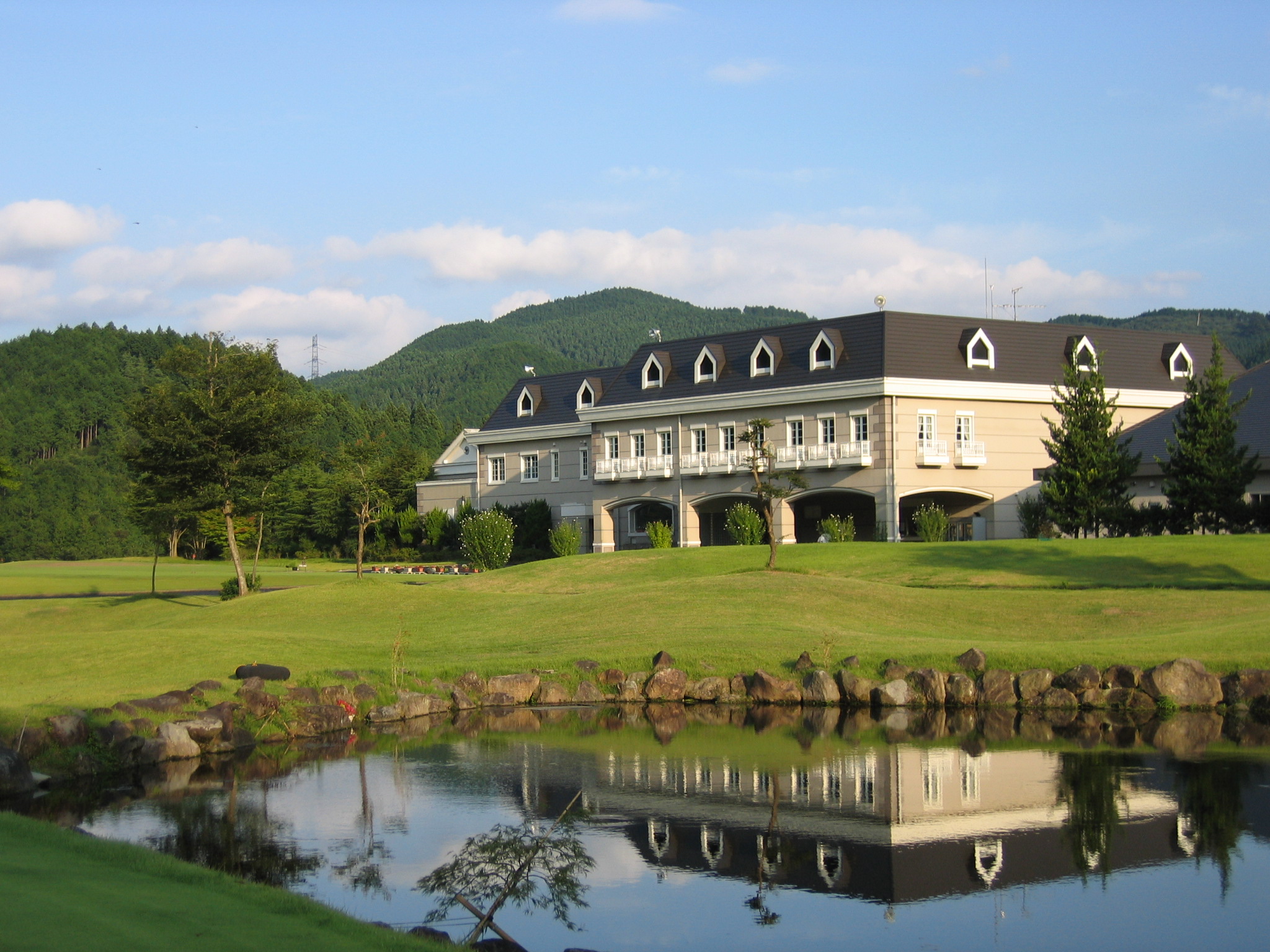 栃木県・ゴルフ倶楽部ゴールデンウッド
