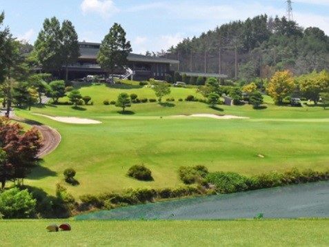 長野県・豊科カントリー倶楽部