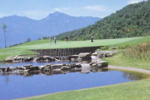 山梨県・レイクウッドゴルフクラブサンパーク明野コース
