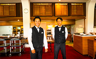 初々しい研修生にも注目