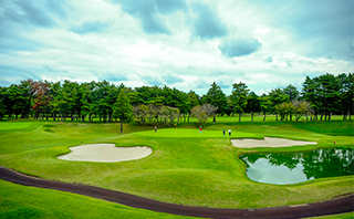 豊かな自然に恵まれた林間コース